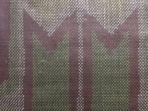 アンティーク　矢羽根模様織出し本場泥大島紬着物（5マルキ）